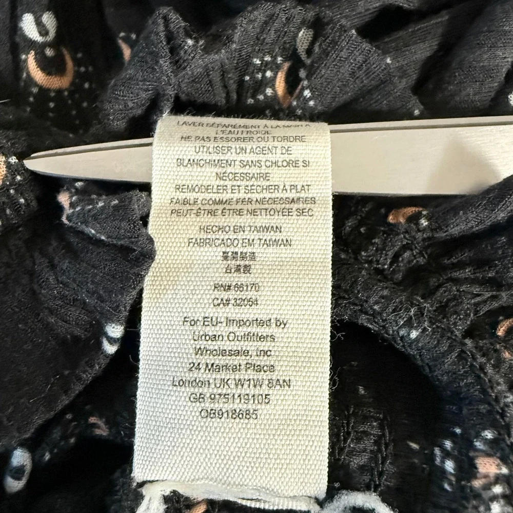 Free People‎ Smocked Celestial Crop Top Womens XS Black Moon Sun Long Sleeve EX